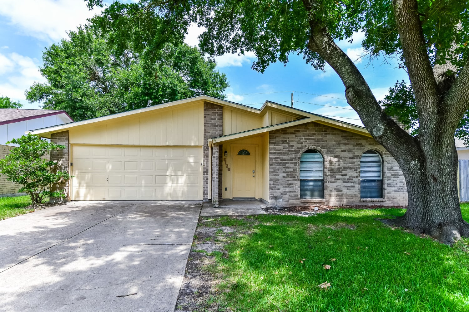 5126 Girnigoe Dr, Houston photo 2