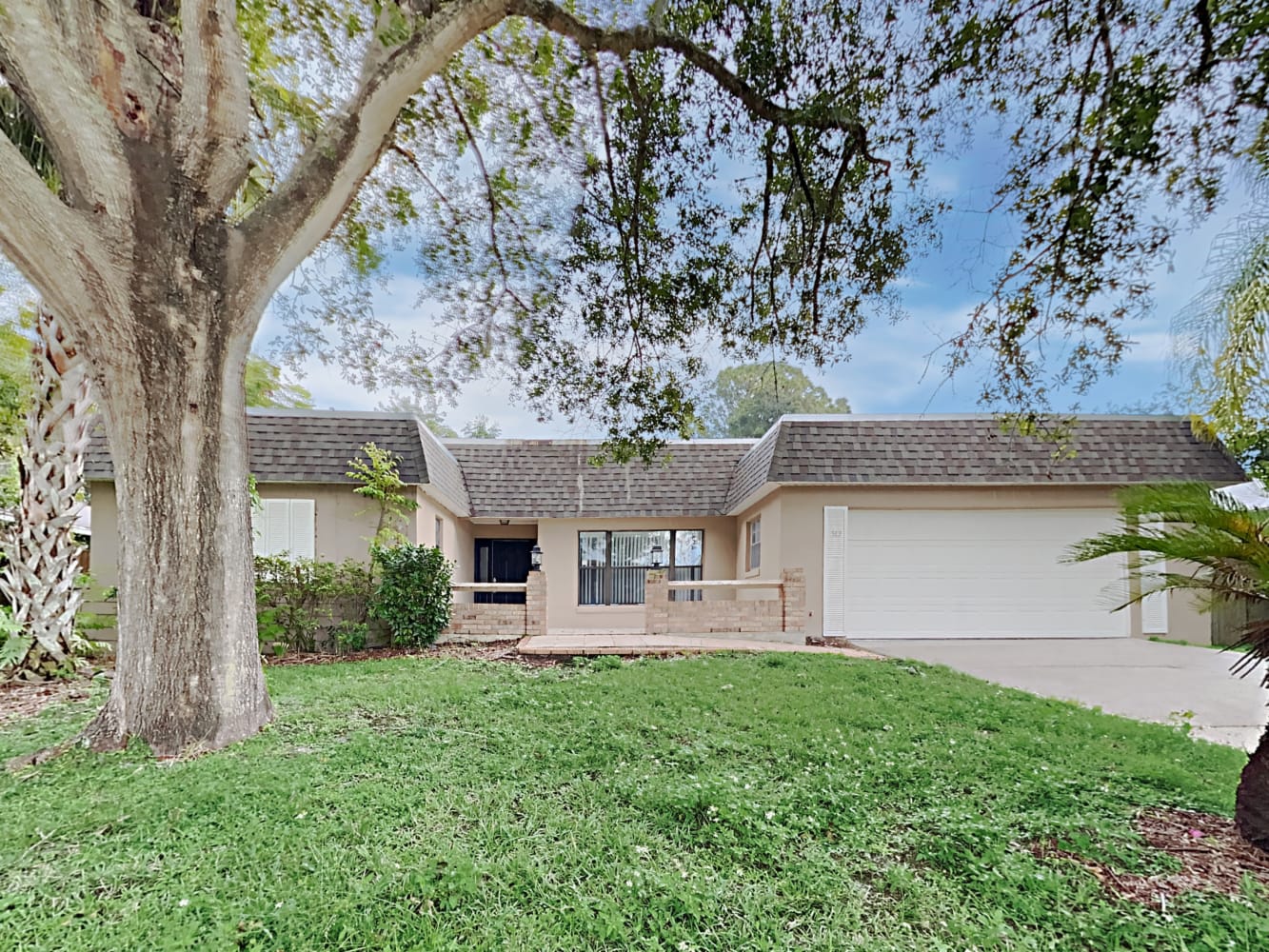Front of 513 Applewood Ave, Altamonte Springs, FL