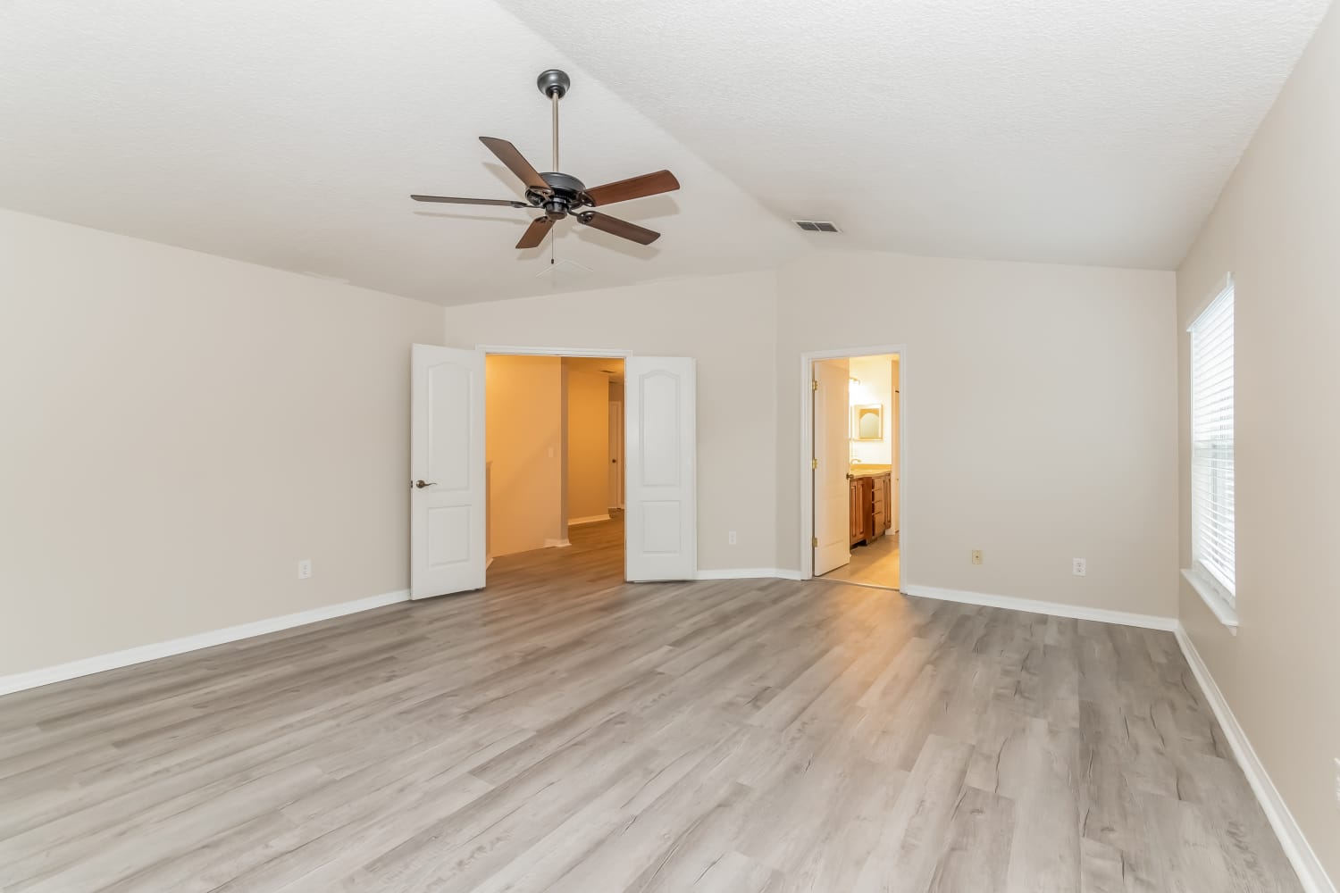 513 Millstone Dr, Orange Park photo 8