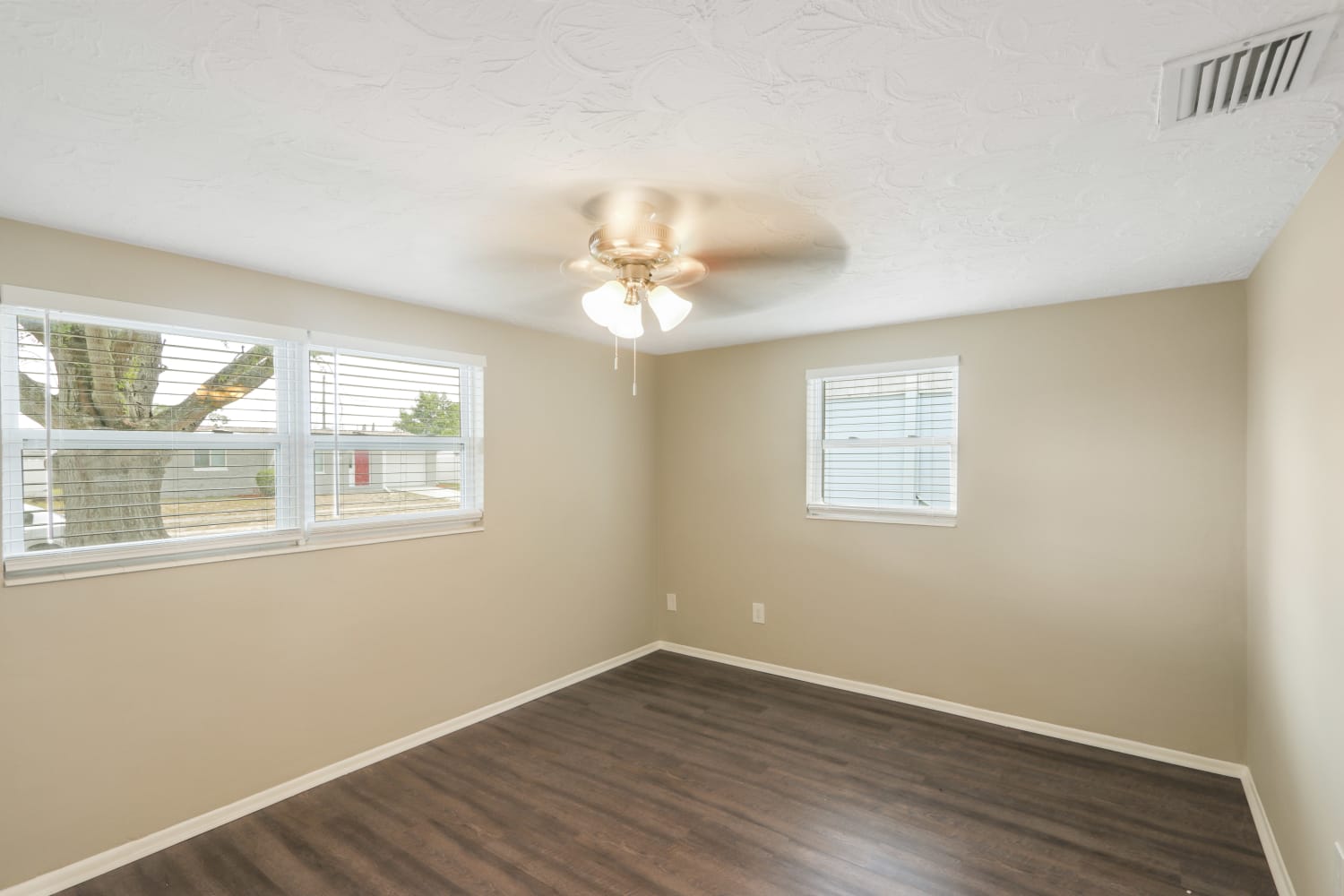 5131 Janice Ln, Holiday photo 11