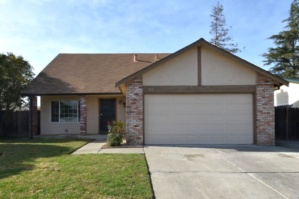 Front of 518 Woodlark Dr, Suisun City, CA