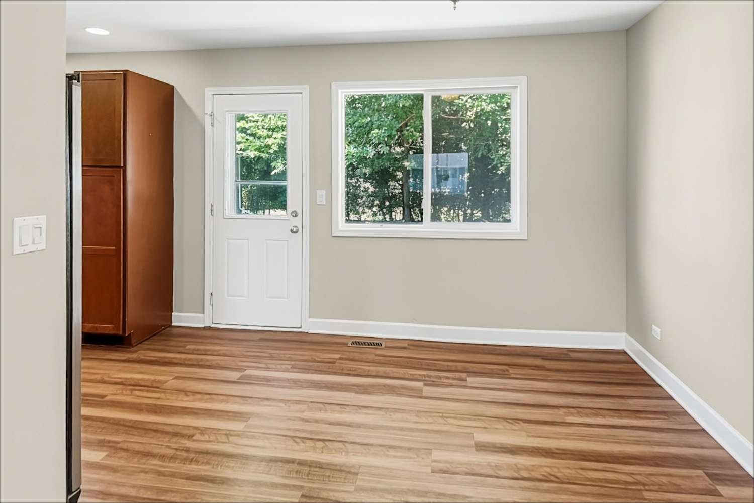 5192 Greentree Rd, Oak Forest photo 8