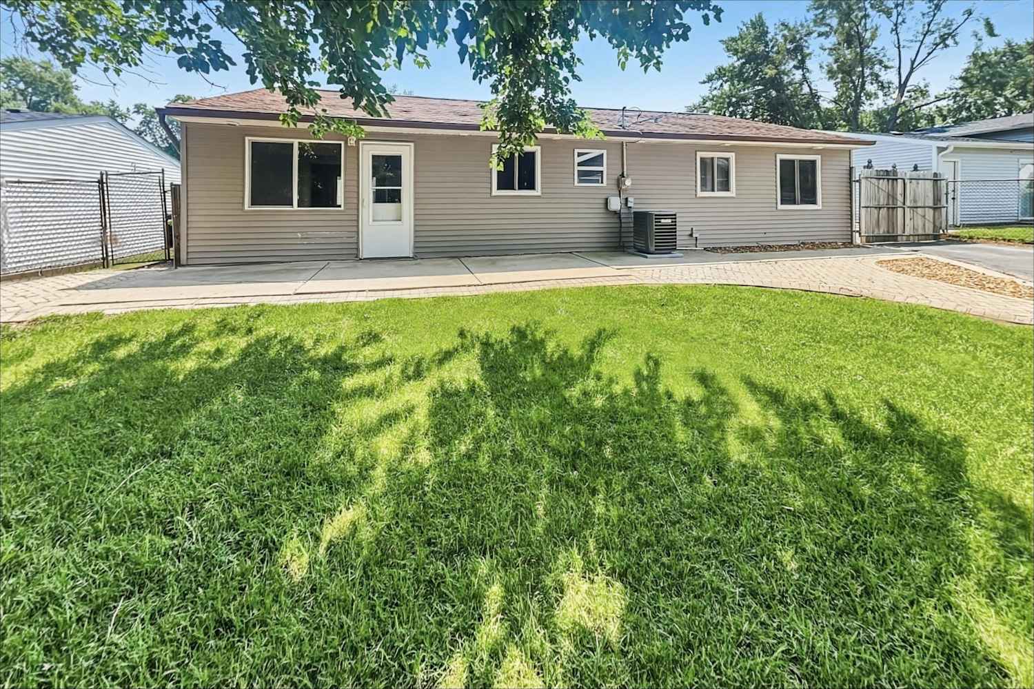 5192 Greentree Rd, Oak Forest photo 18