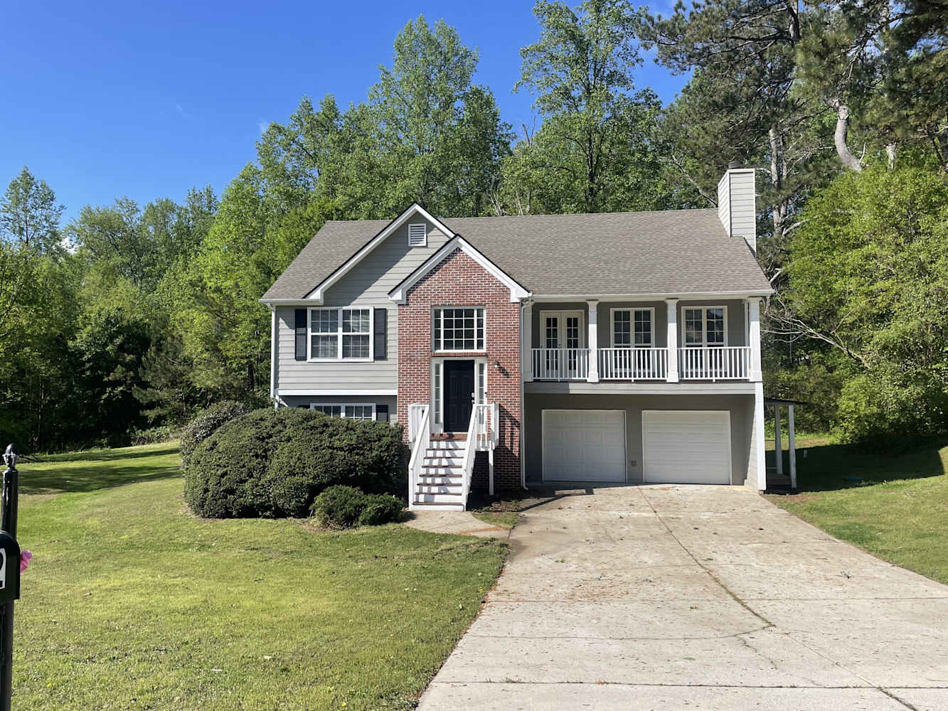 Front of 52 Farm St, Hiram, GA