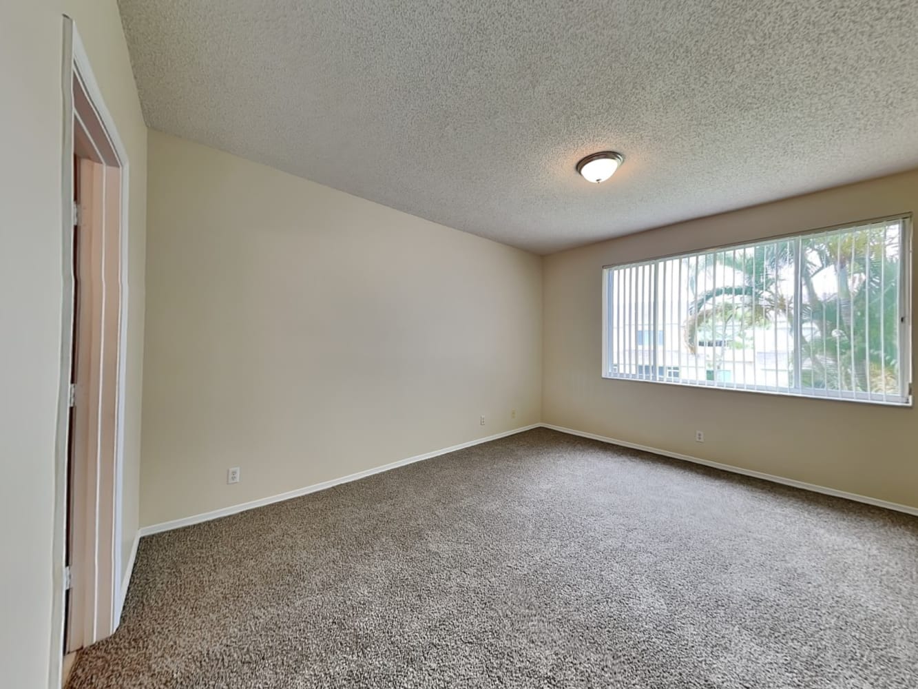52 Simonton Cir, Weston photo 11