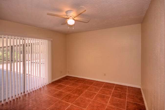 520 Mahogany Dr, Seffner photo 12