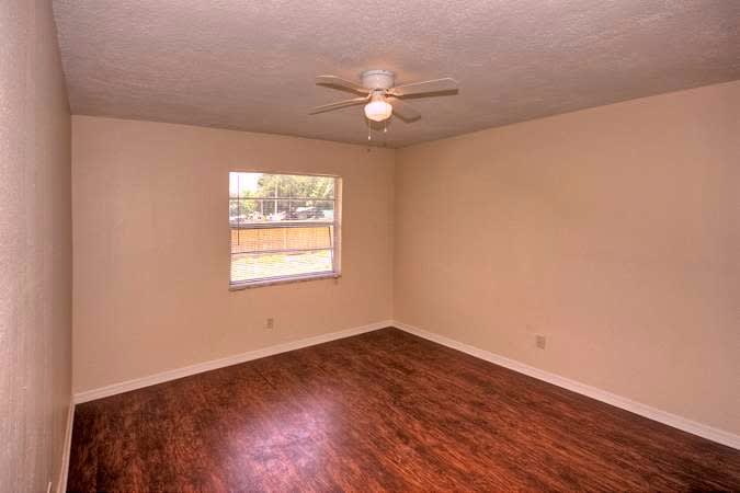 520 Mahogany Dr, Seffner photo 11