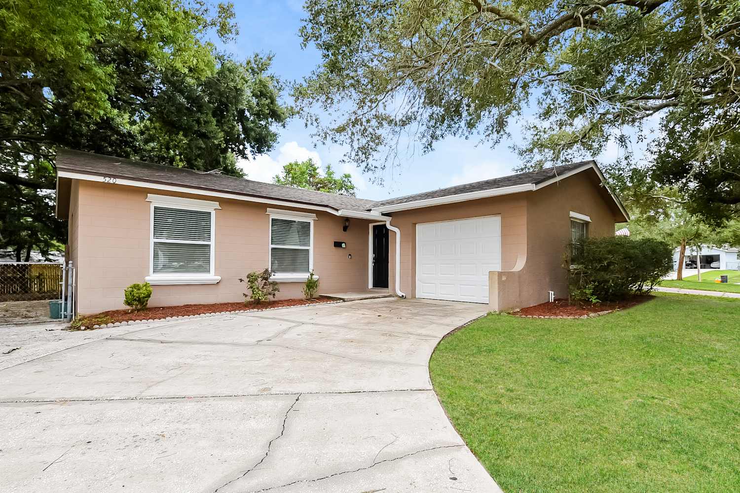 520 Sunrise Dr, Casselberry photo 1