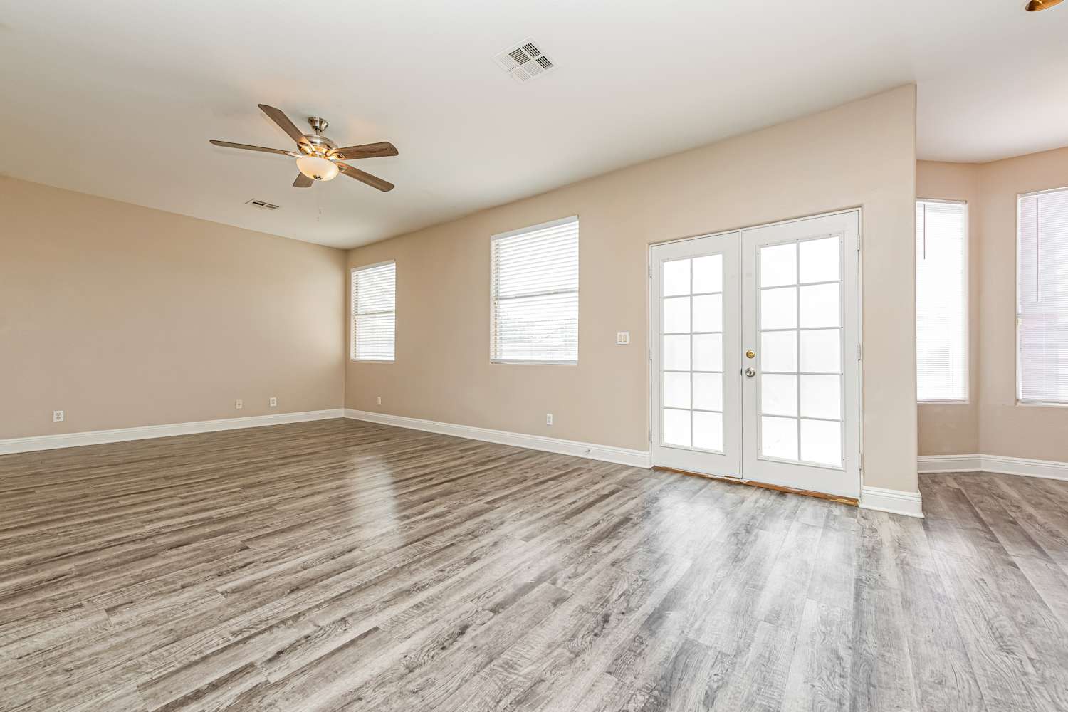 5201 Wapiti Point Ct, Las Vegas photo 8