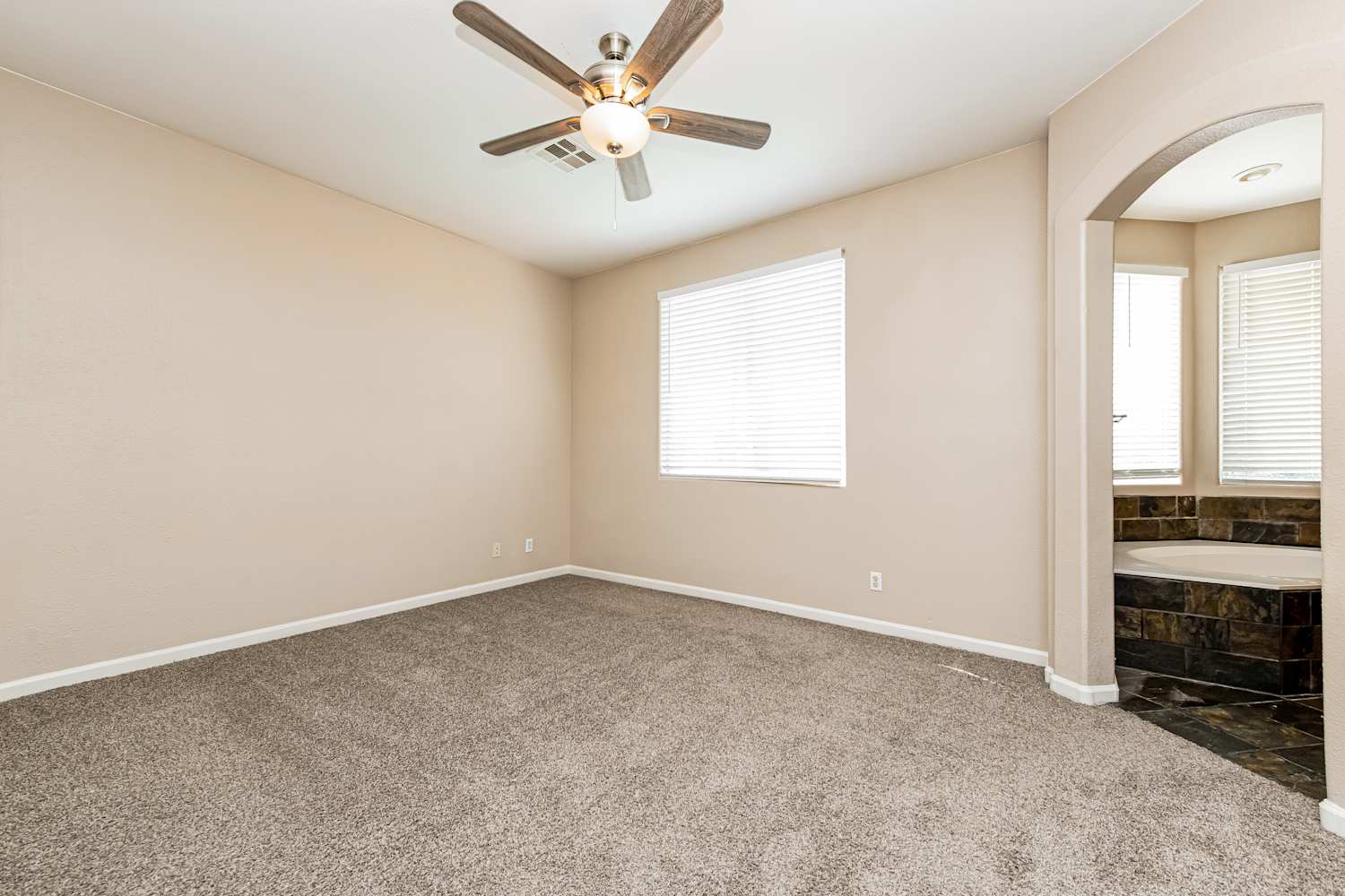 5201 Wapiti Point Ct, Las Vegas photo 9