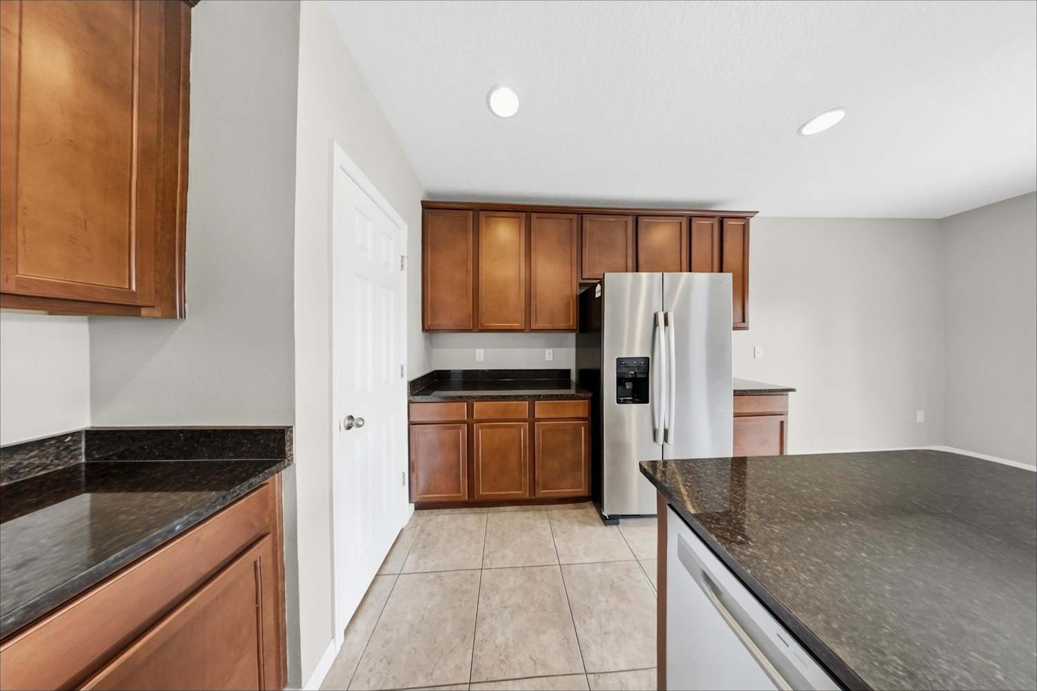 5216 Bannister Park Ln, Lithia photo 7