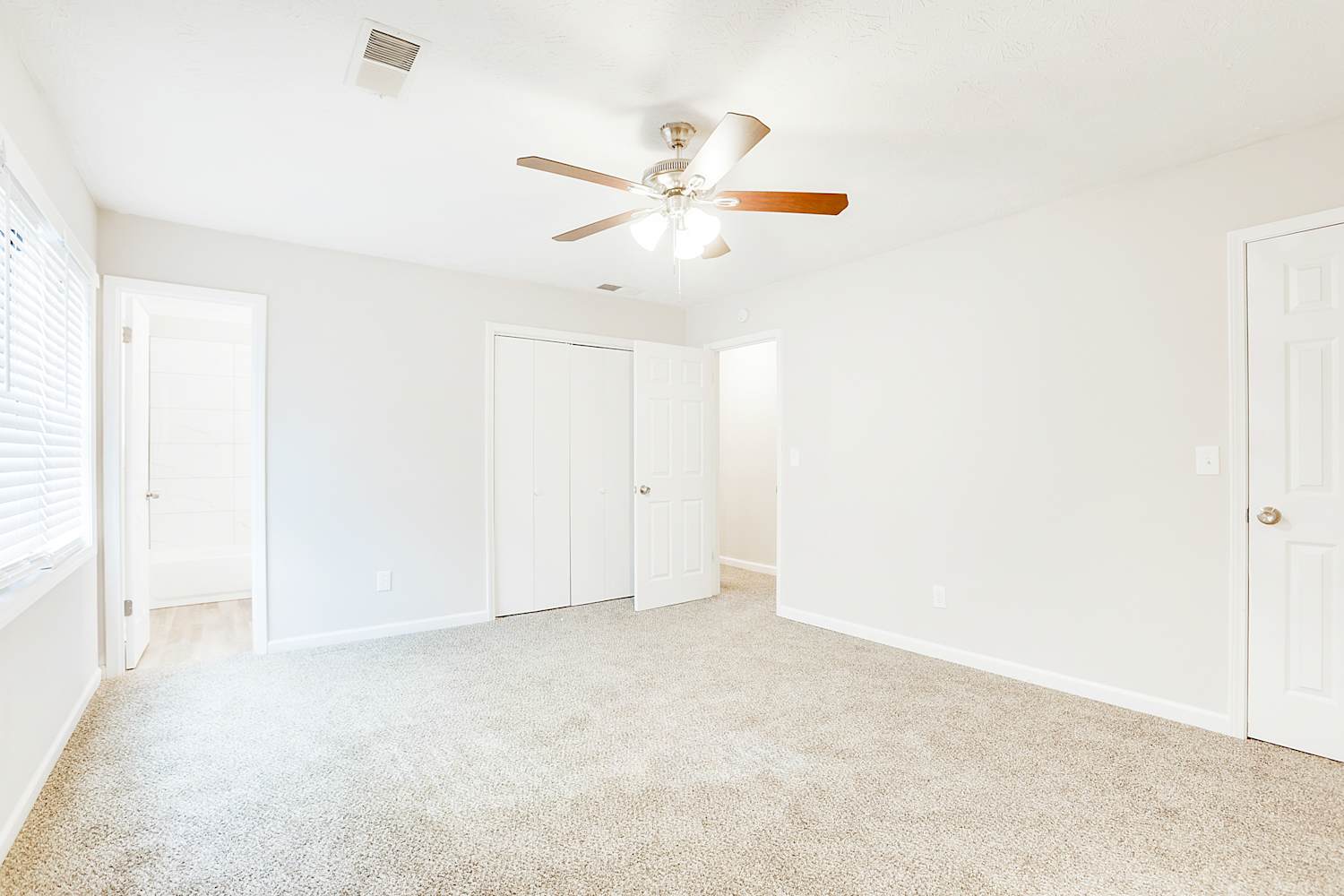 5218 Cumberland Way, Stone Mountain photo 17
