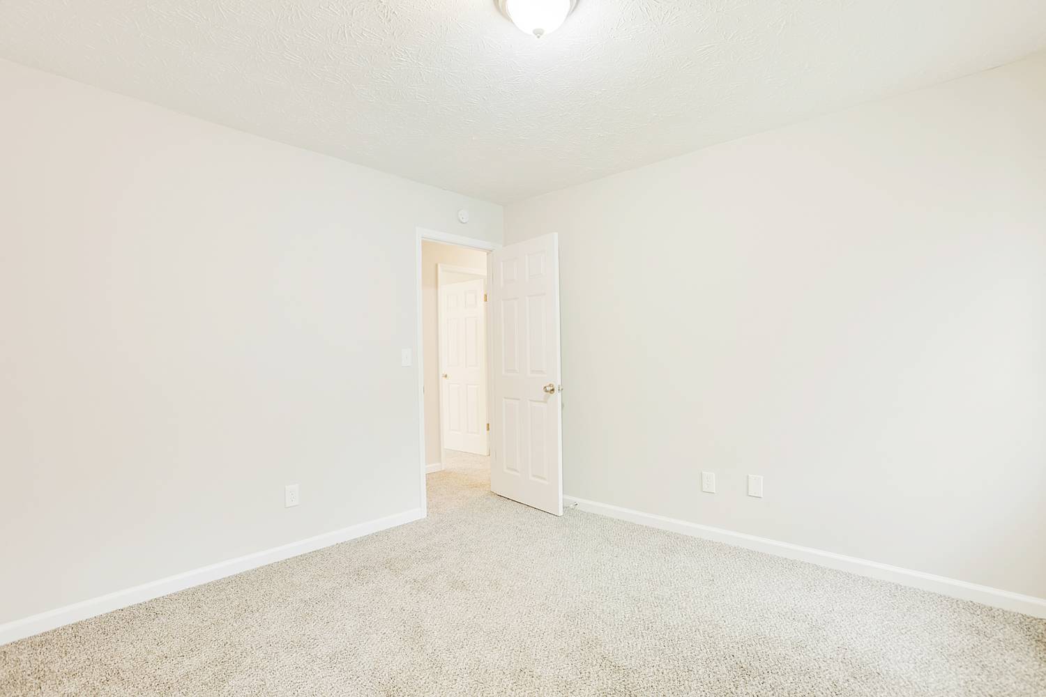 5218 Cumberland Way, Stone Mountain photo 15