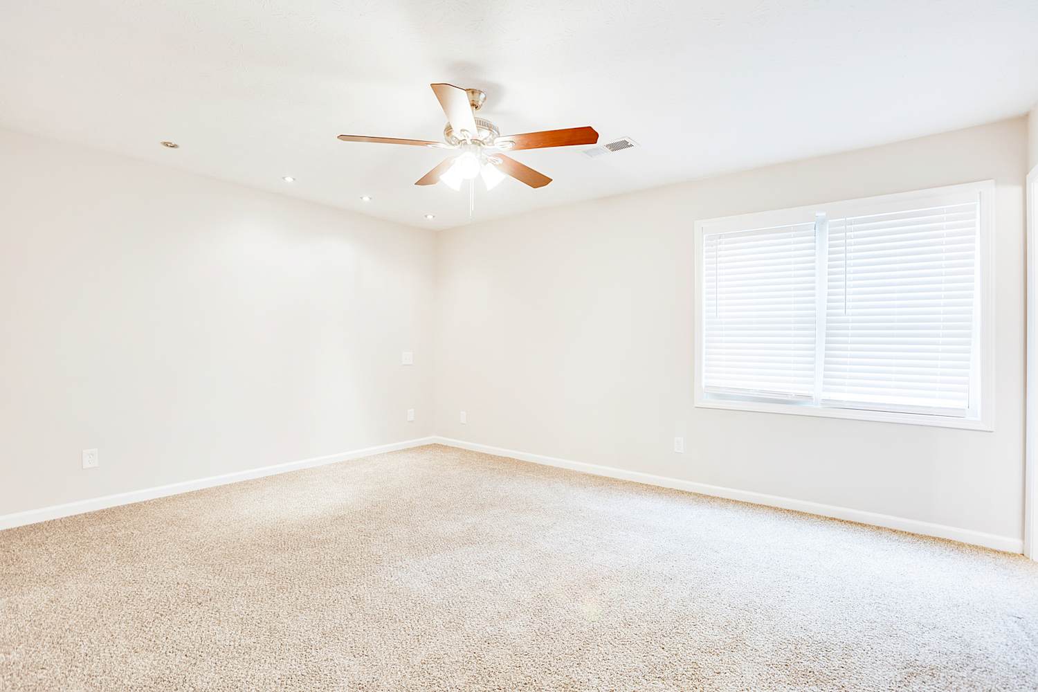 5218 Cumberland Way, Stone Mountain photo 16