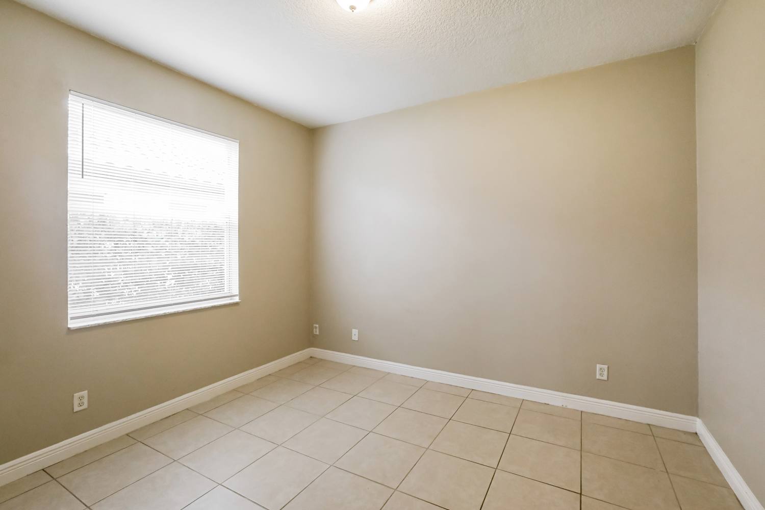 5221 SW 141st Ave, Miramar photo 12