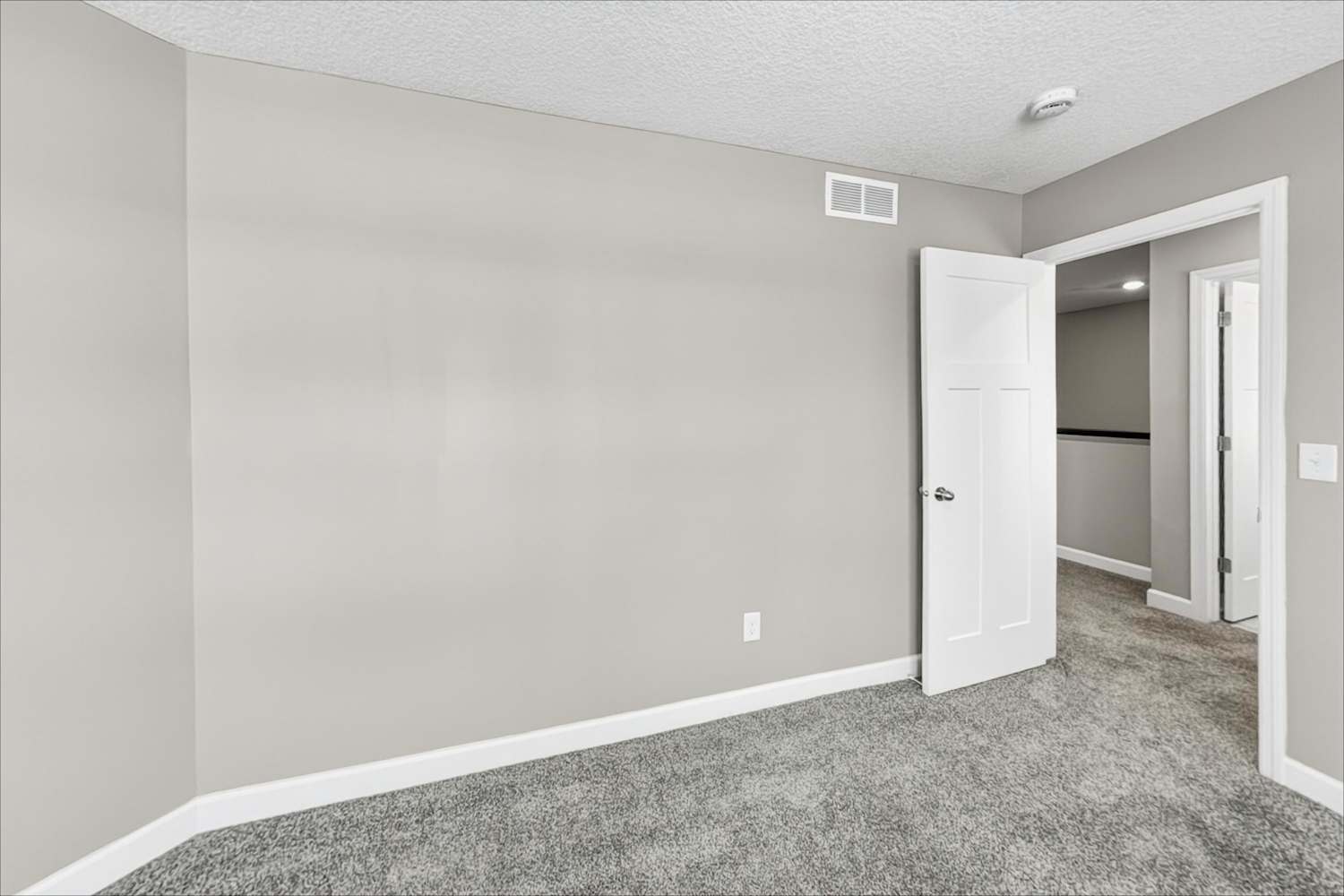 5225 Trotter Trl, Victoria photo 15