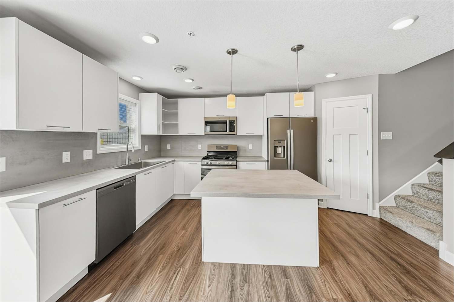 5225 Trotter Trl, Victoria photo 8