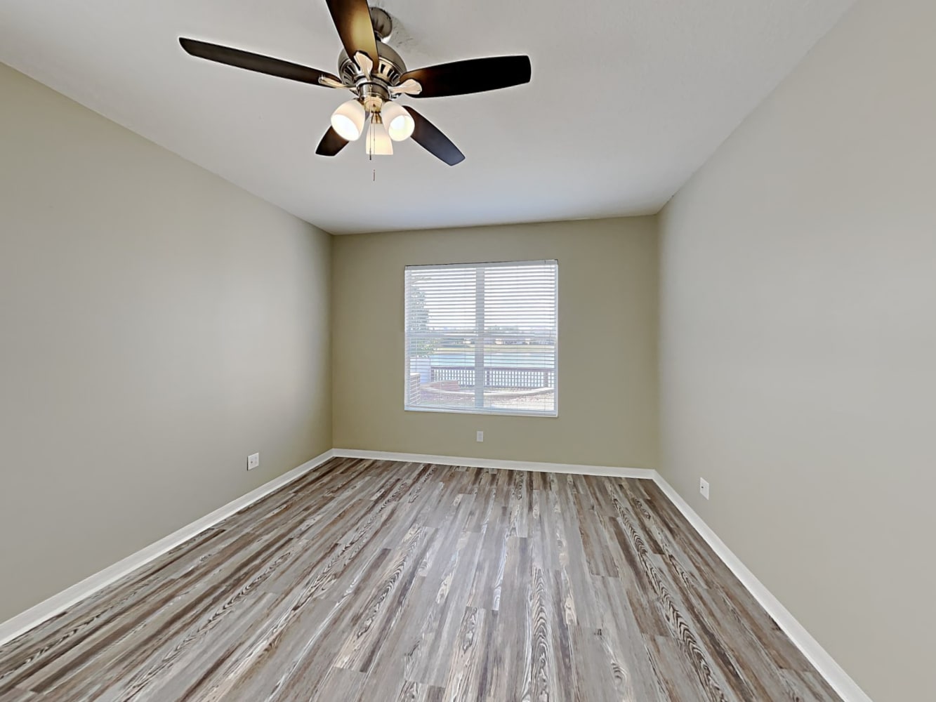 5232 Clover Mist Dr, Apollo Beach photo 9