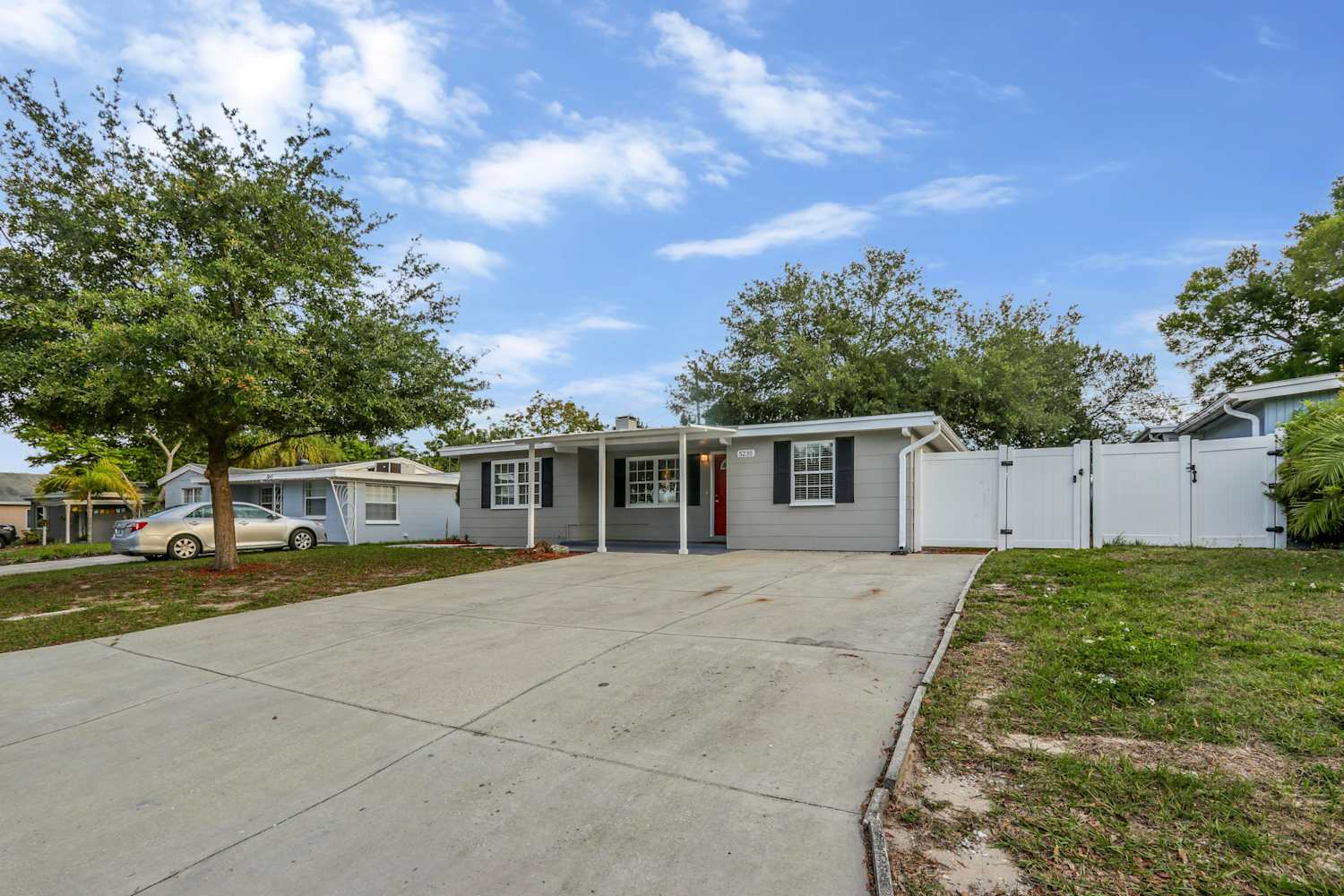 Front of 5235 44Th Ave N, St. Petersburg, FL