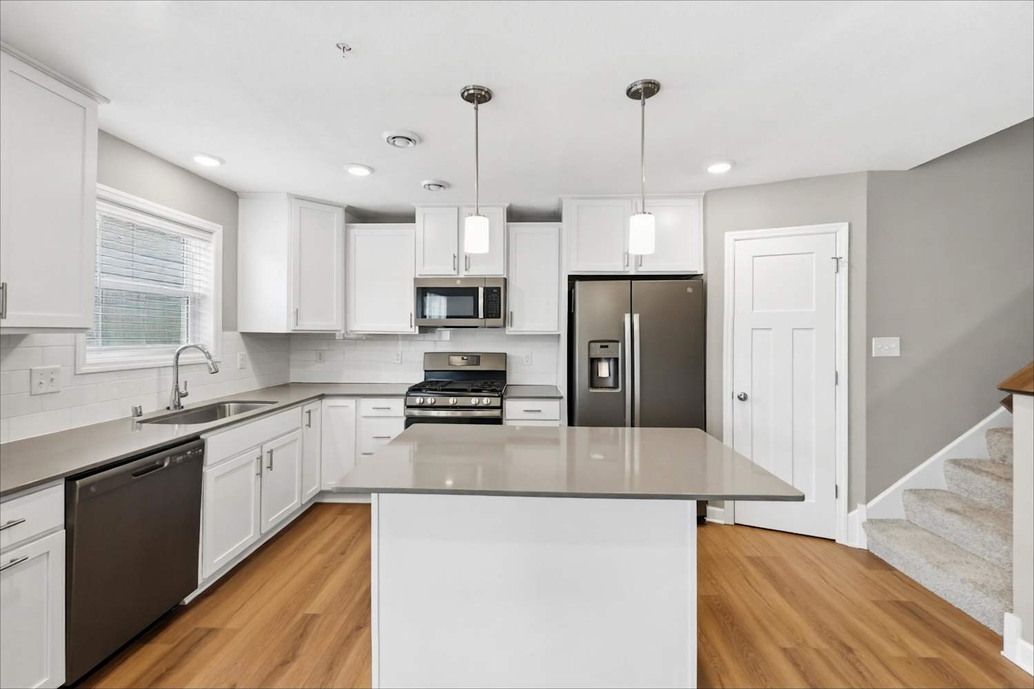 5236 Trotter Trl, Victoria photo 8