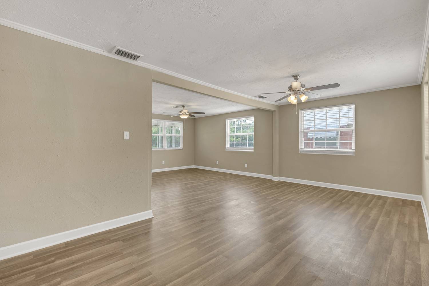 5279 Carder St, Jacksonville photo 12