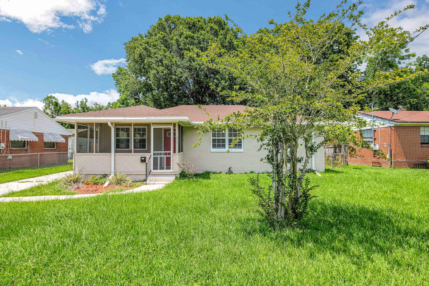5279 Carder St, Jacksonville photo 1