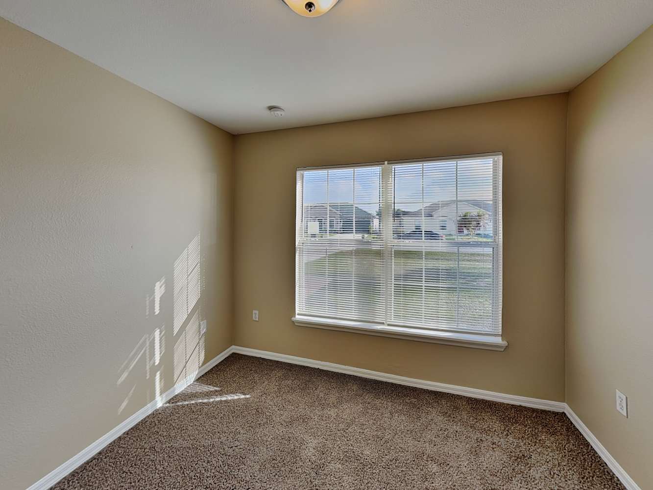 530 Peace Dr, Poinciana photo 11