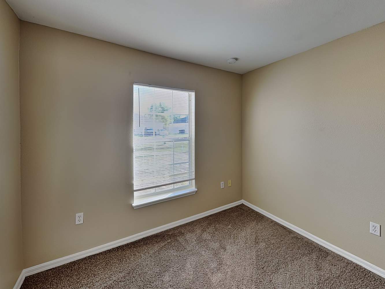 530 Peace Dr, Poinciana photo 12