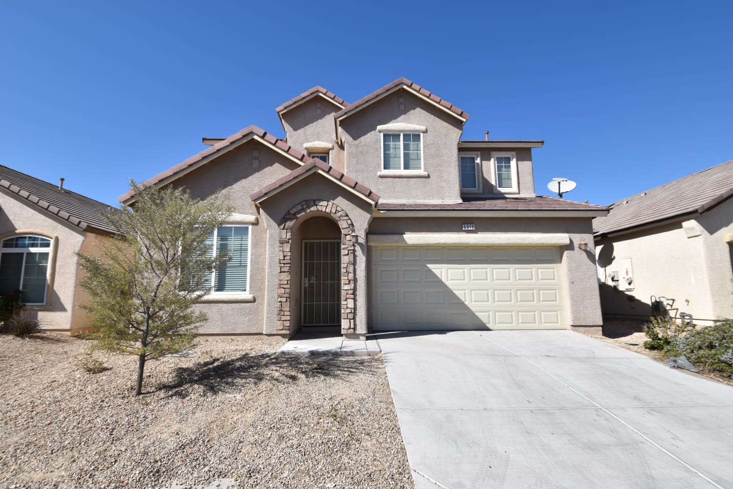 Front of 5313 Mountain Garland Ln, North Las Vegas, NV
