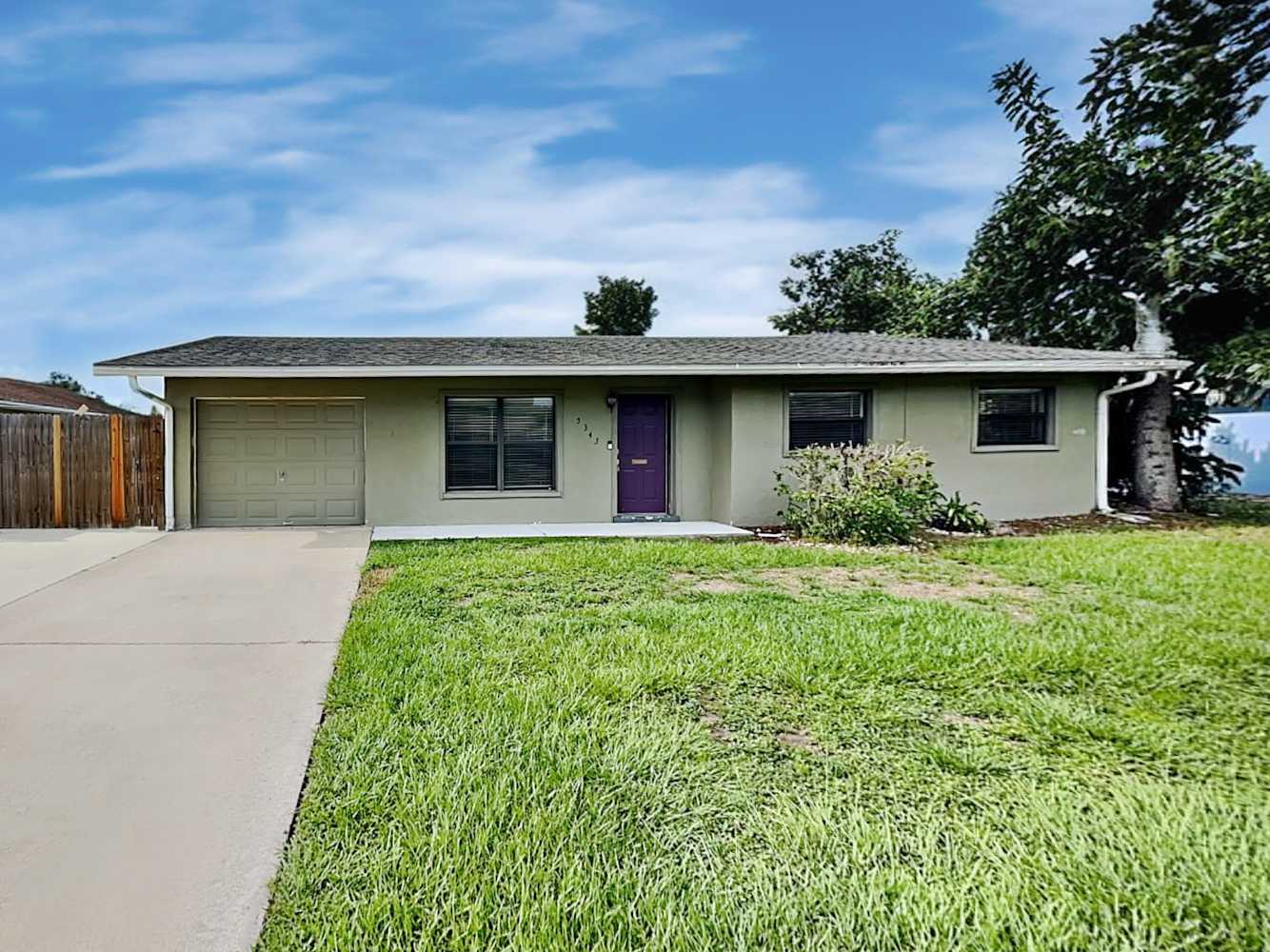 Front of 5343 Colewood Pl, Sarasota, FL