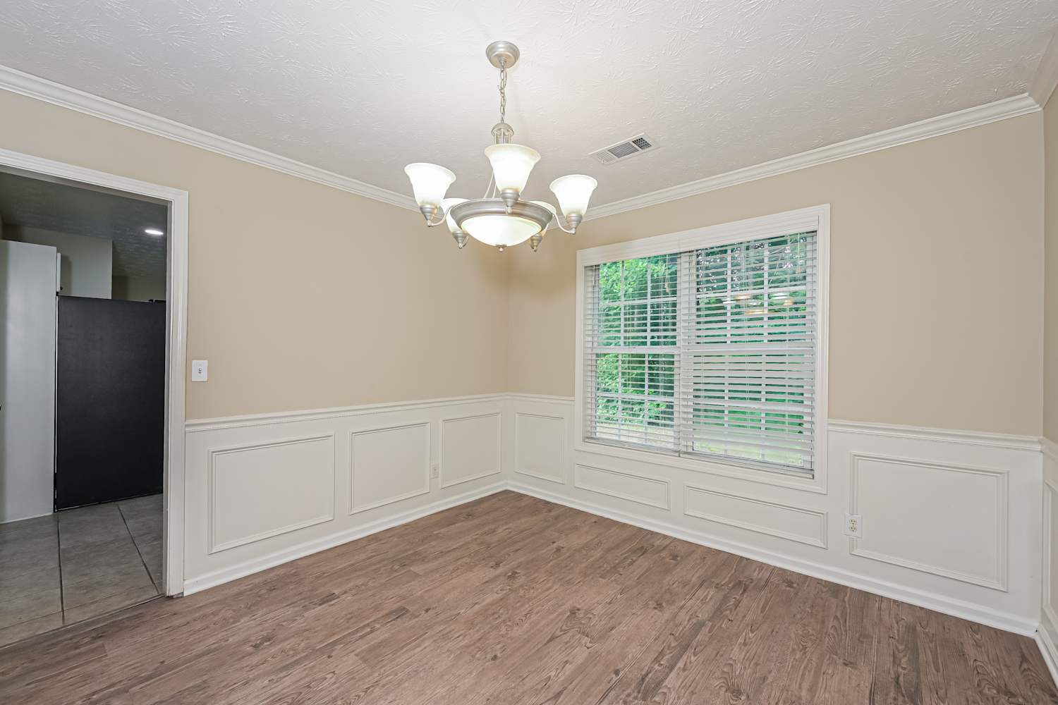 535 Devonshire Walk Dr, Suwanee photo 6