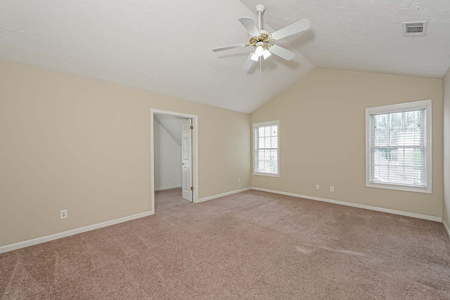 535 Devonshire Walk Dr, Suwanee photo 10