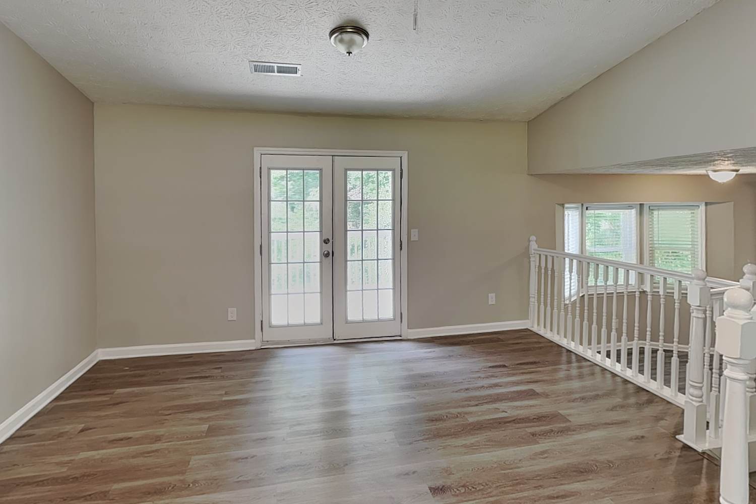 535 Zachary Ct, Stone Mountain photo 7