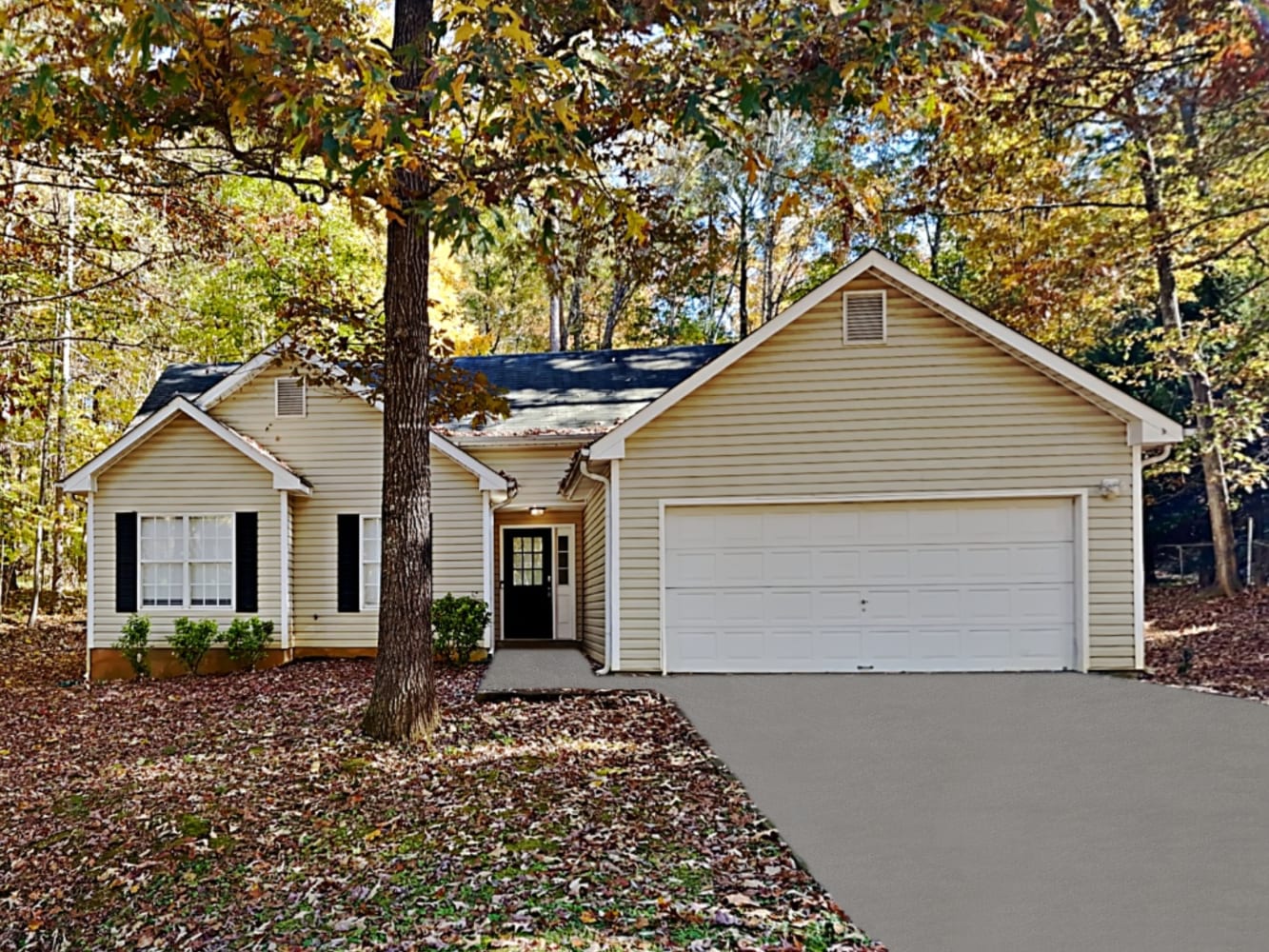 Front of 5412 Sugar Mill Dr, Flowery Branch, GA