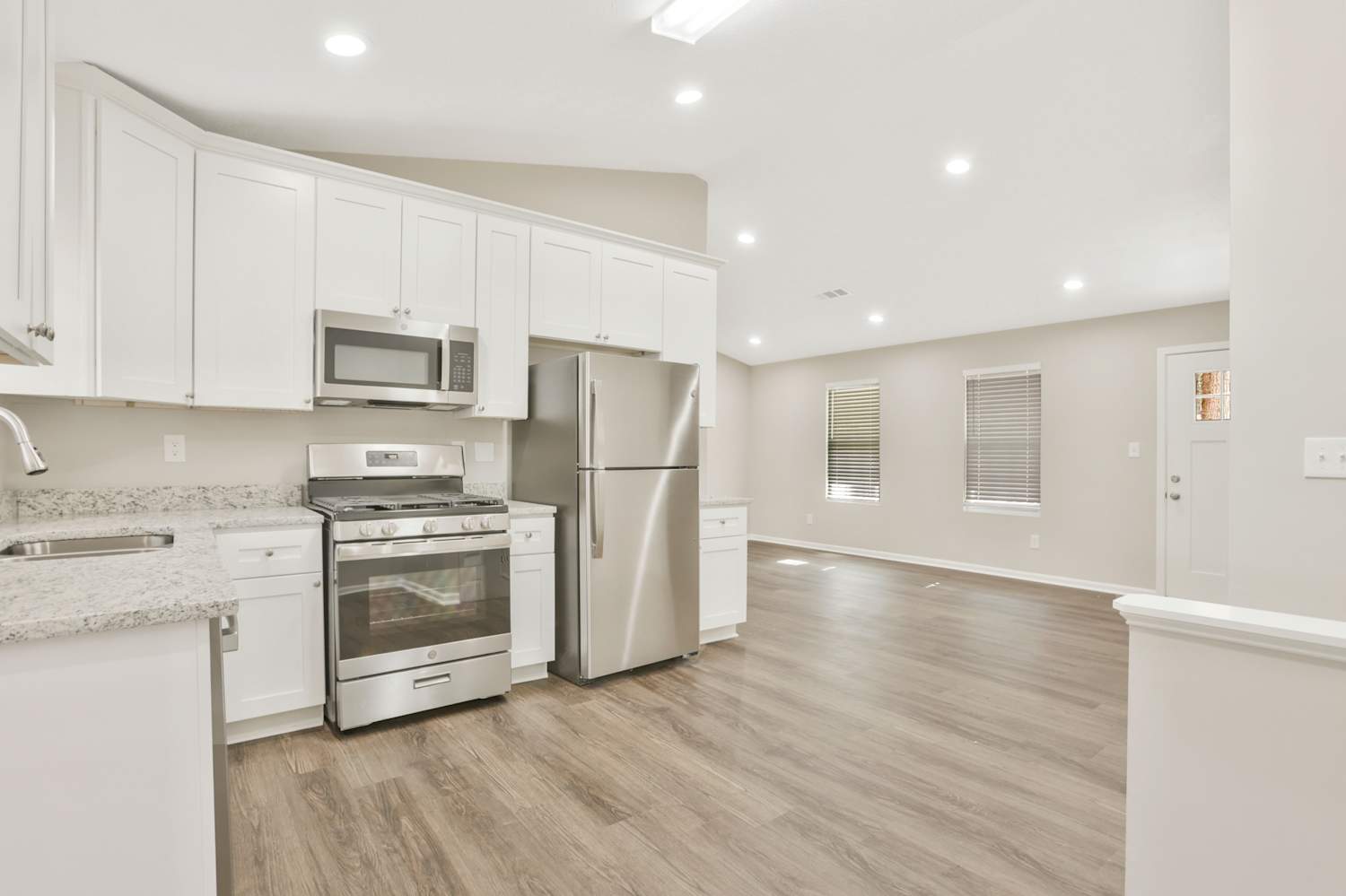 5419 Martins Crossing Rd, Stone Mountain photo 6