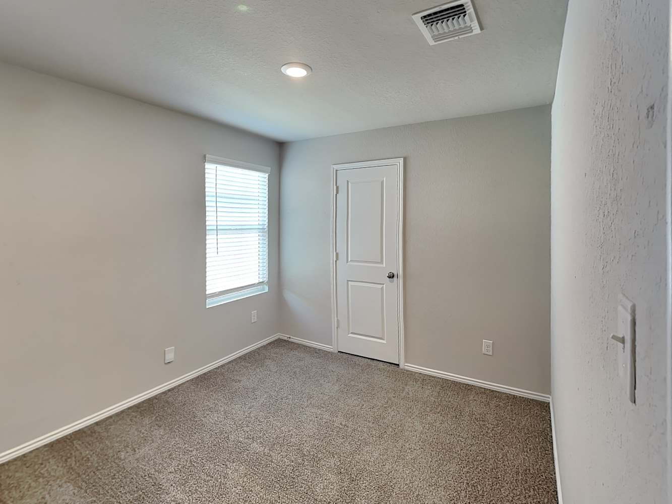 5437 Verdugos Pl, San Antonio photo 14