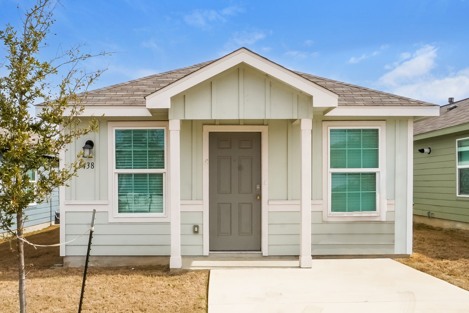 Front of 5438 Verdugos Pl, San Antonio, TX