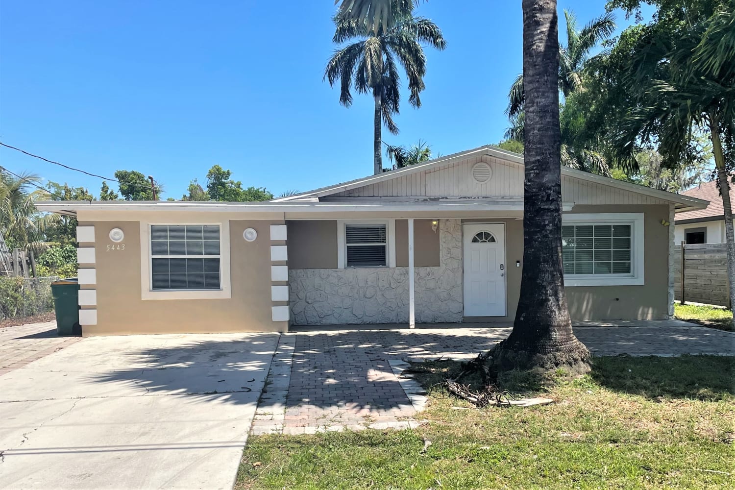 Front of 5443 Bryant Ave, Naples, FL