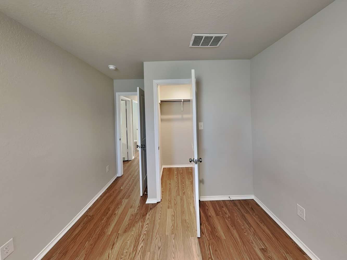 5445 Verdugos Pl, San Antonio photo 8
