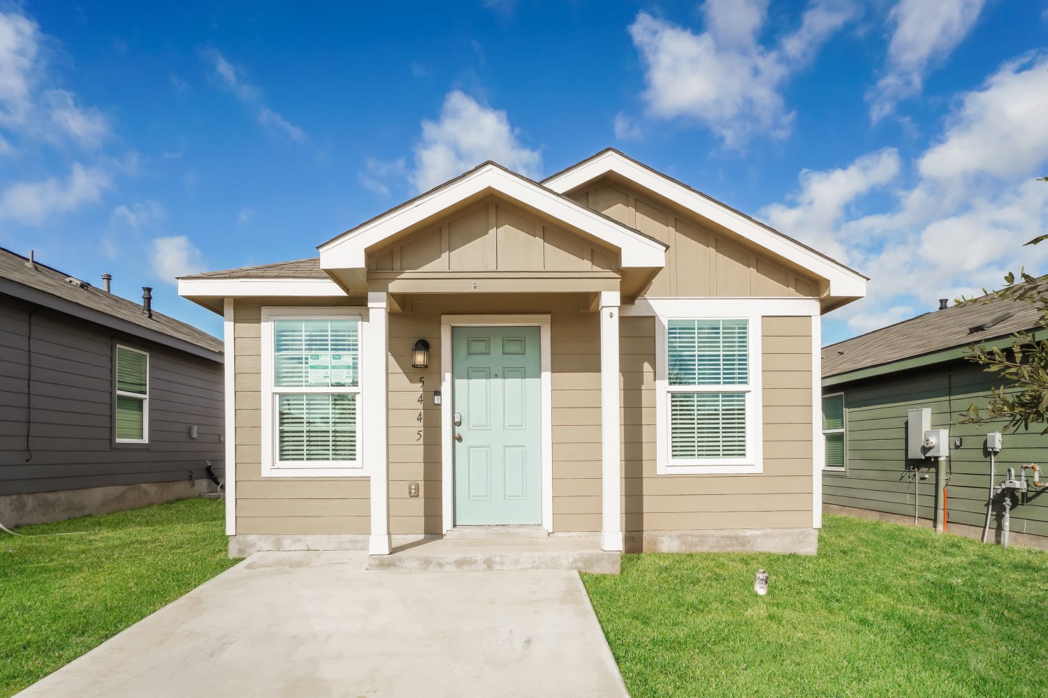 5445 Verdugos Pl, San Antonio photo 1