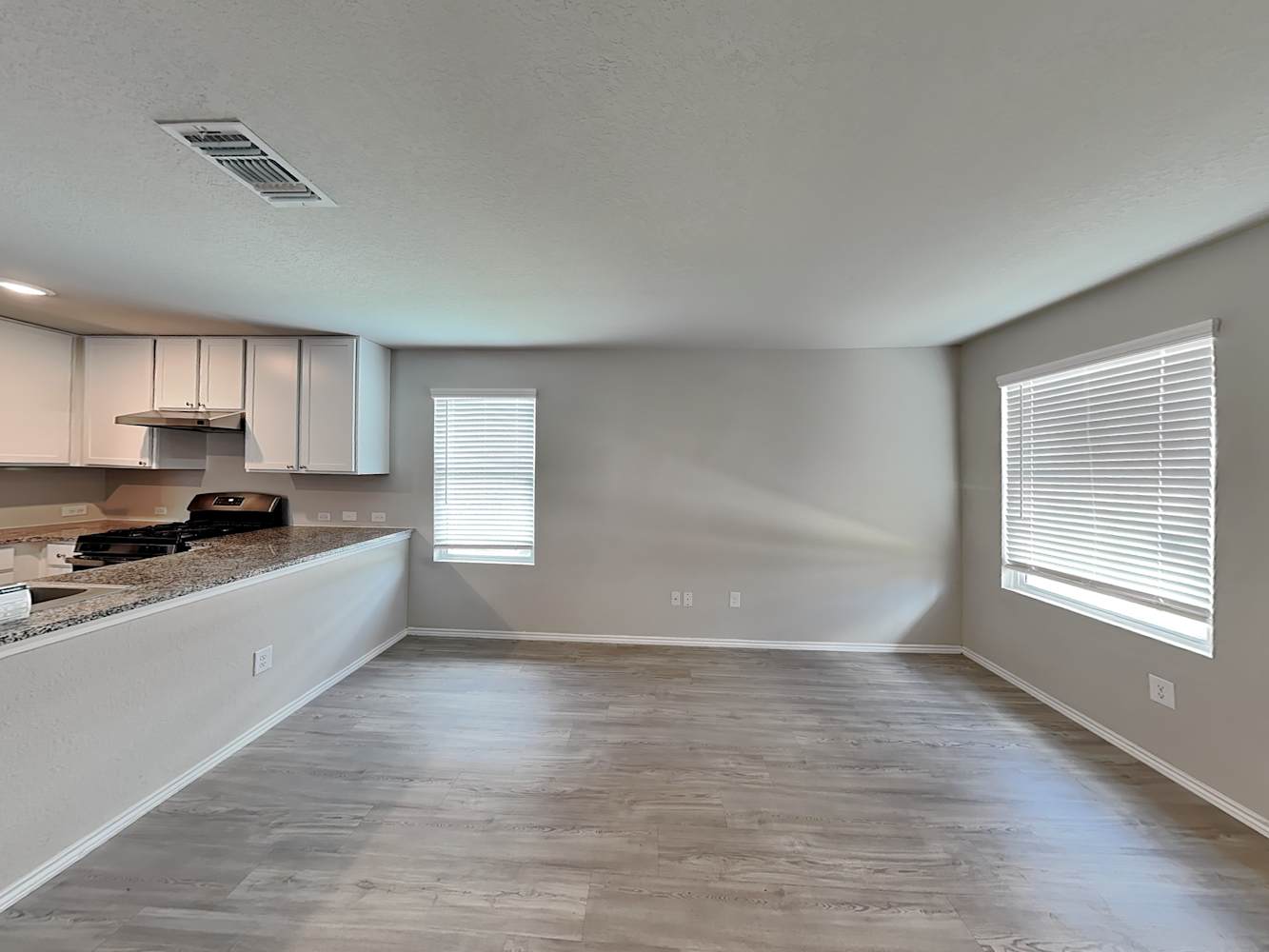 5449 Verdugos Pl, San Antonio photo 11
