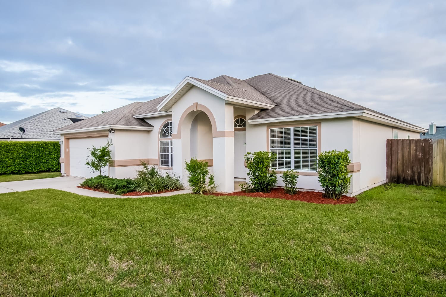 545 Thornberry Rd, Orange Park photo 1