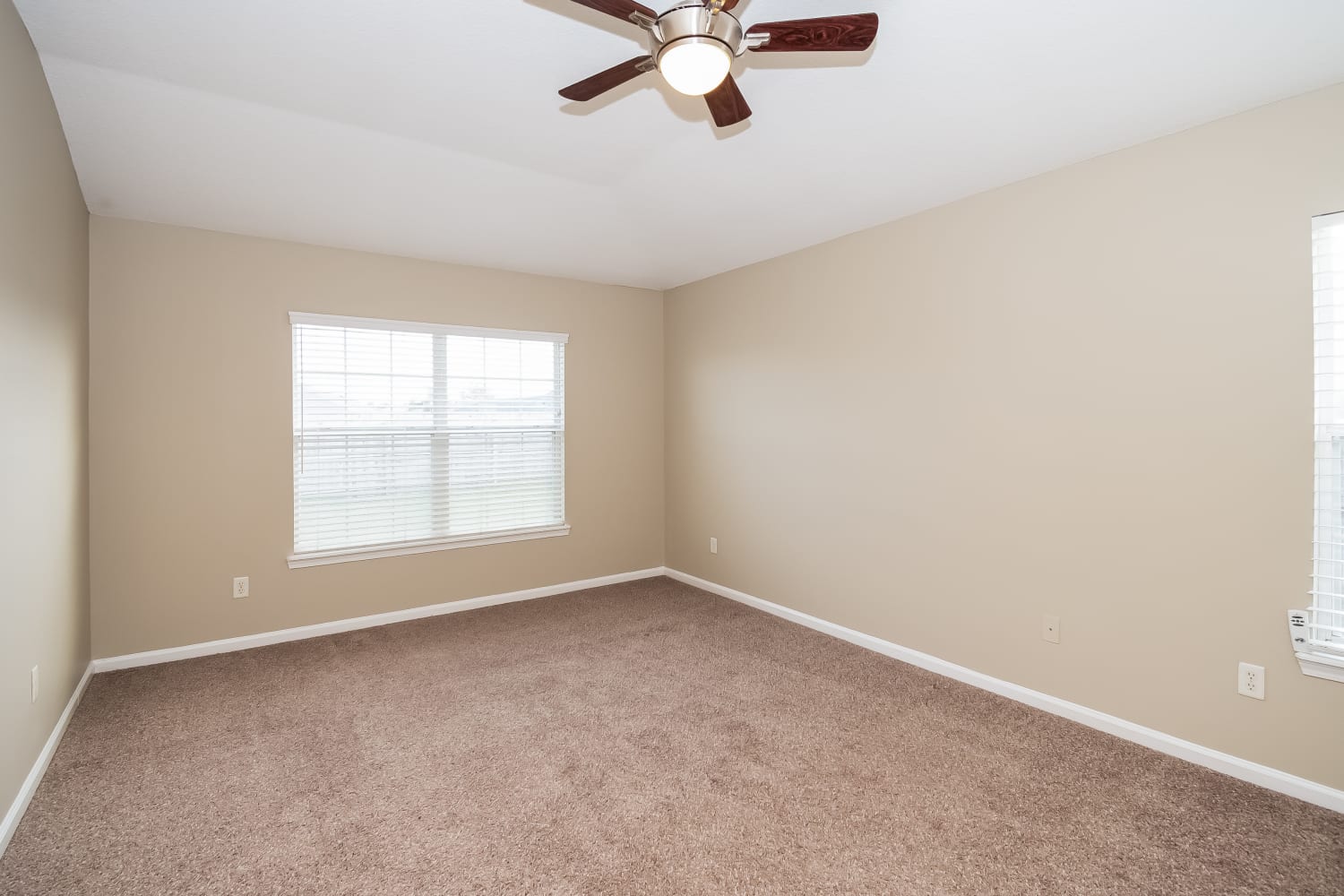 545 Thornberry Rd, Orange Park photo 12