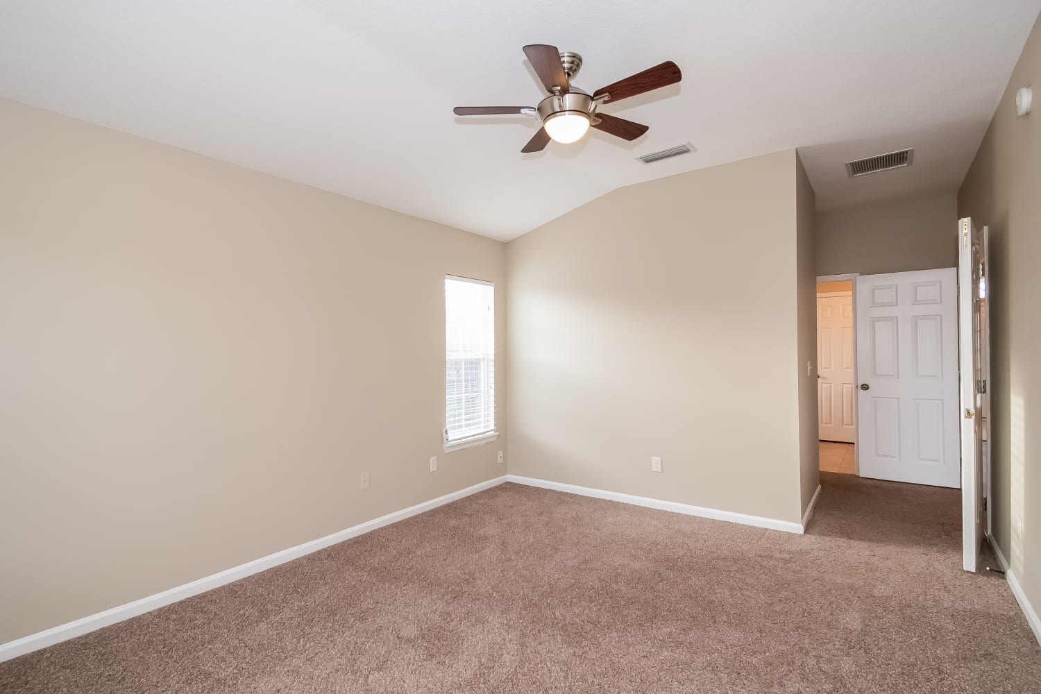 545 Thornberry Rd, Orange Park photo 13