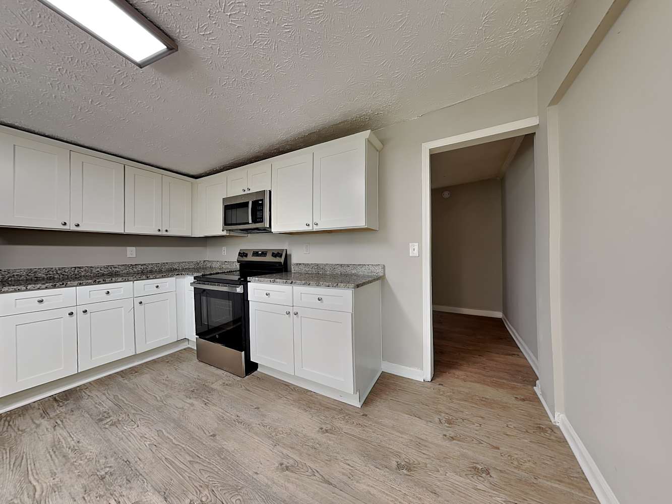 547 Rustic Rd, Stockbridge photo 7