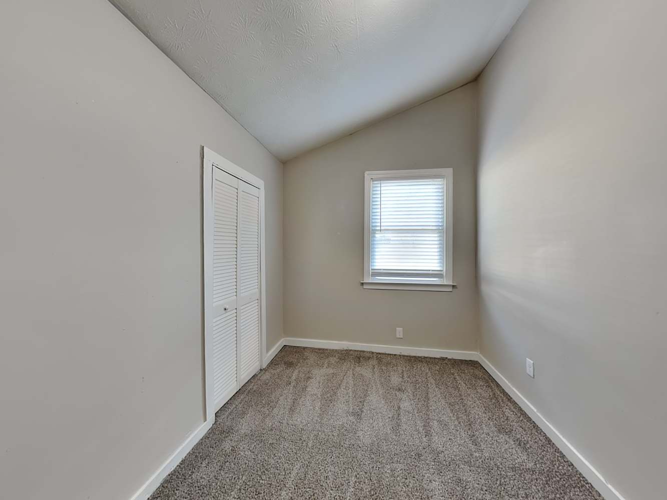 547 Rustic Rd, Stockbridge photo 16