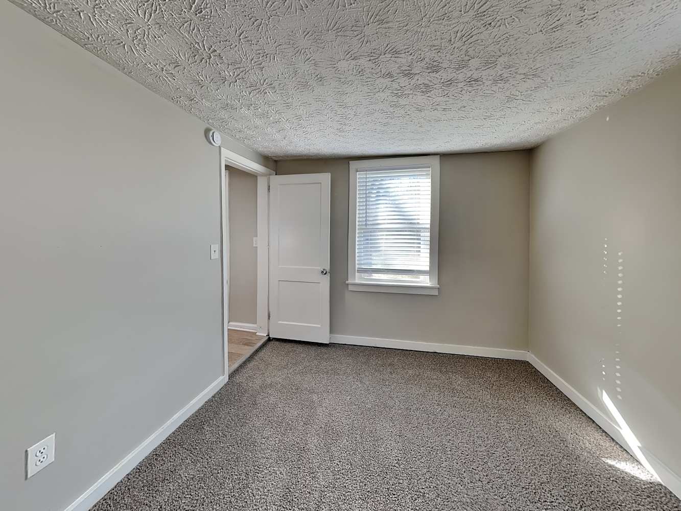 547 Rustic Rd, Stockbridge photo 11