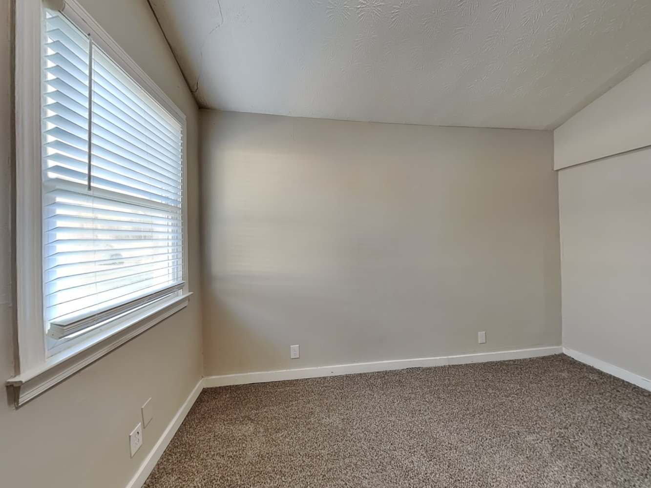 547 Rustic Rd, Stockbridge photo 15