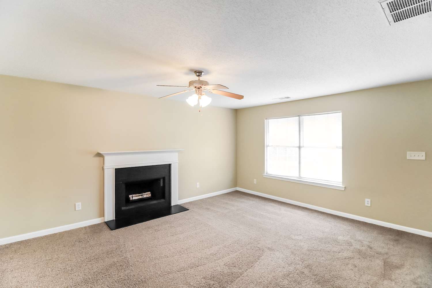 55 Kendall Ln, Covington photo 6