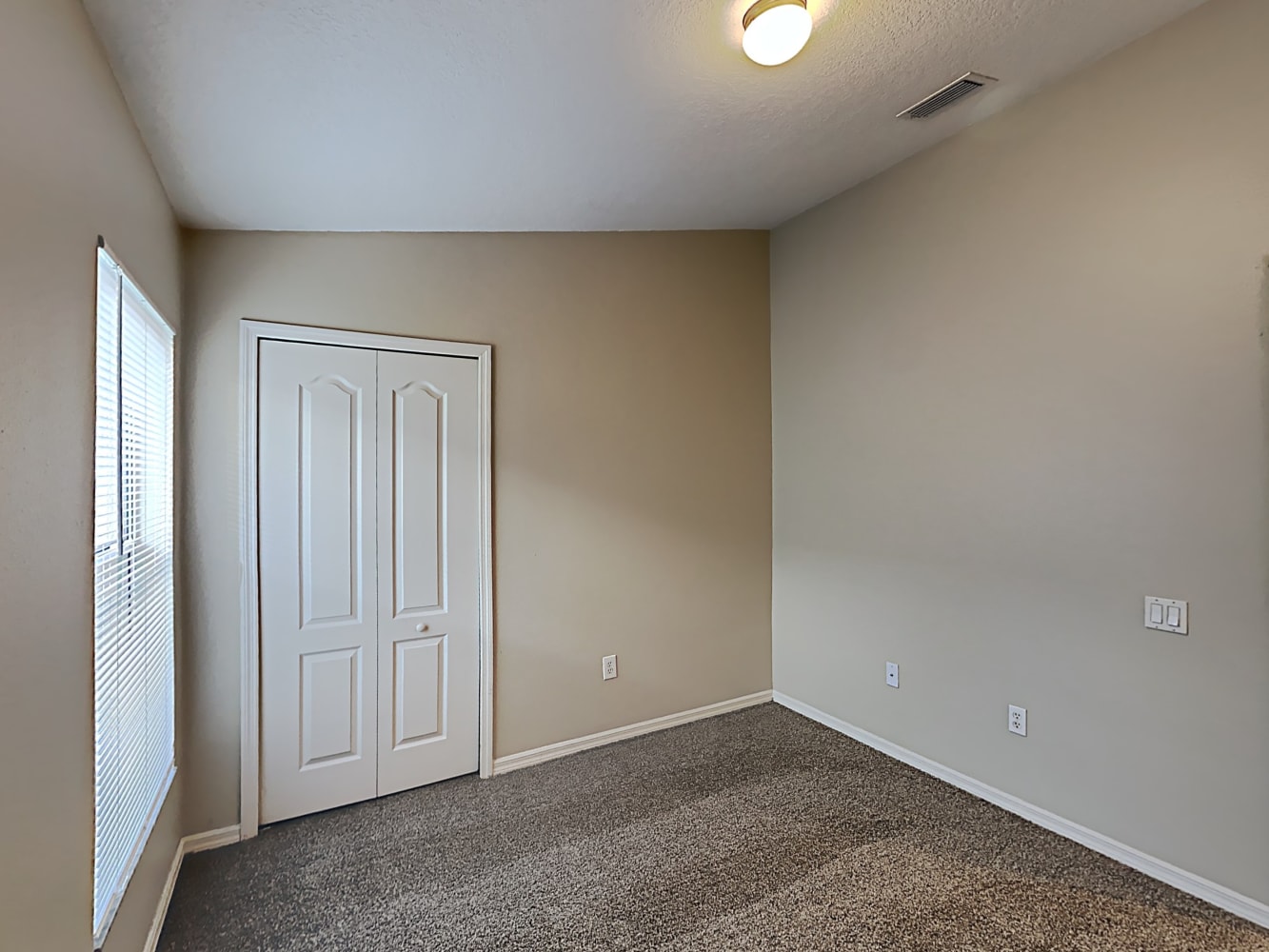 5501 Seattle Slew Dr, Wesley Chapel photo 12